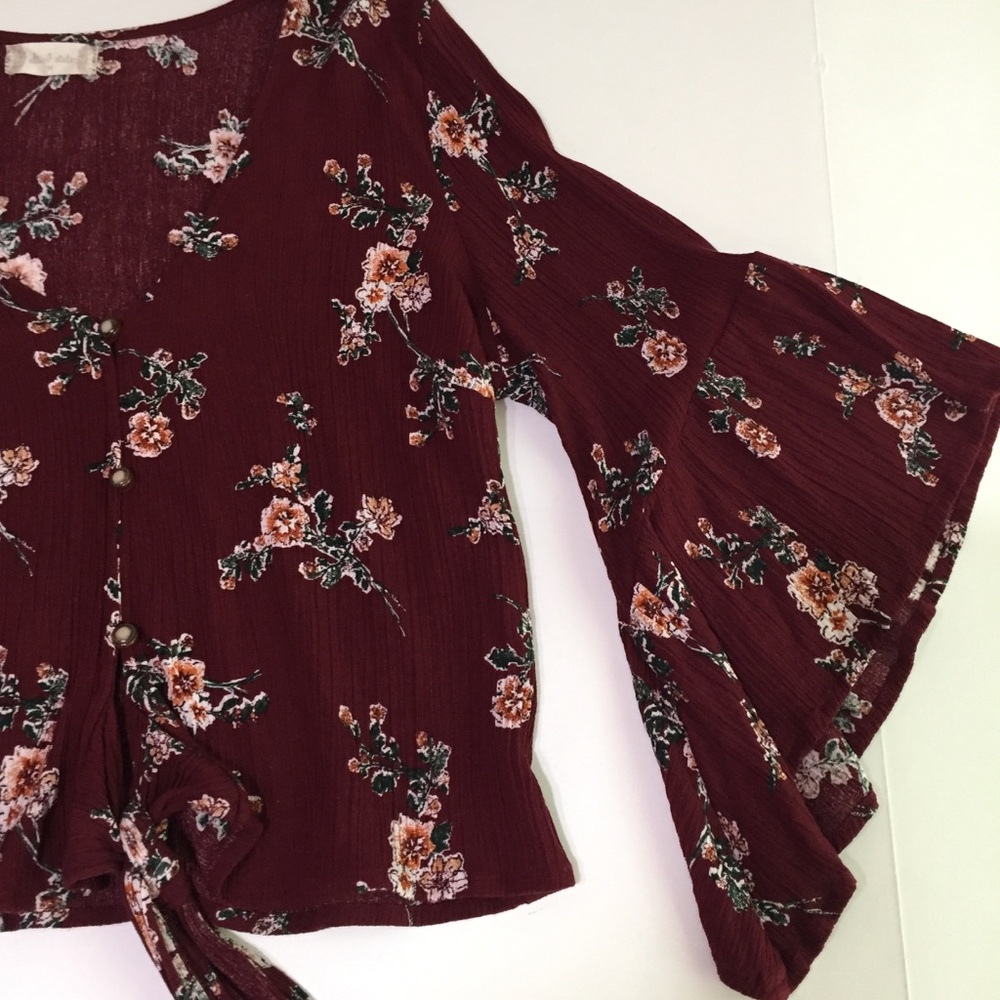 Altar'd State Arla V-Neck Top - Picture 9 of 14